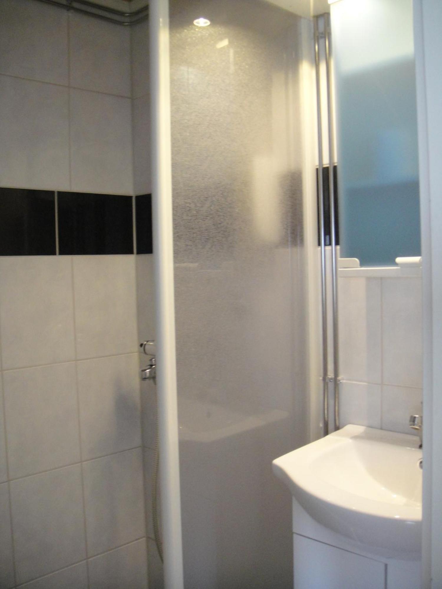 Lentaevae Kalakukko -Veturi B&B Kuopio Room photo
